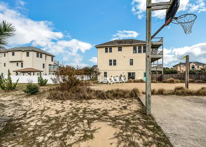 Beautiful Obx Home W, Pristine Views Cottage